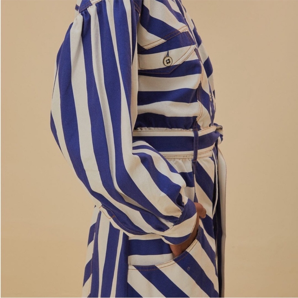 NWT FARM Rio Women’s Blue and White Striped Printed Romper Jumpsuit Tie Belt XXS - Picture 6 of 16